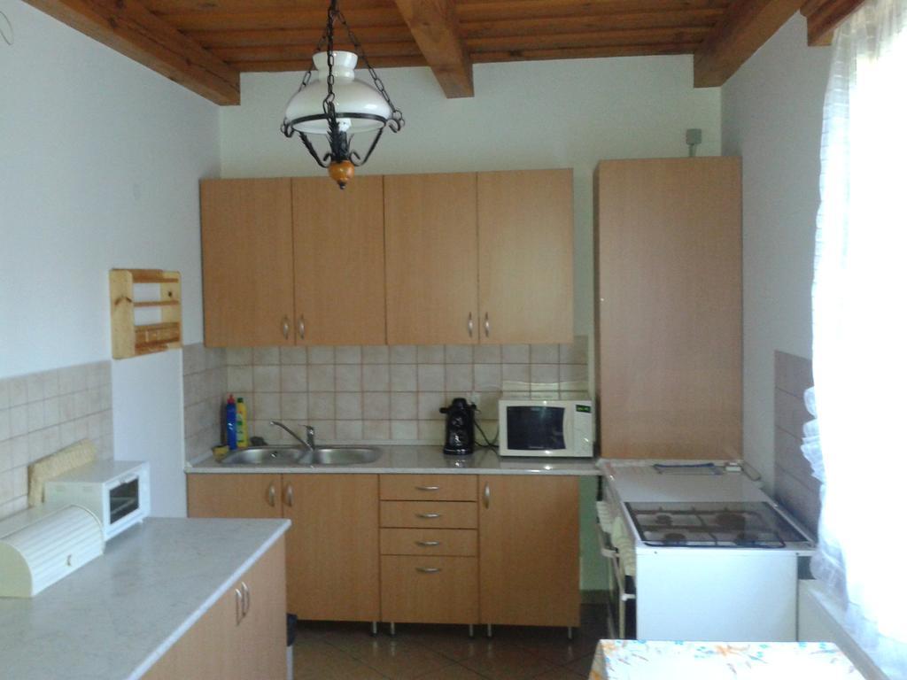 Nosztalgia Vendeghaz Hotel ซาลาแอแกร์แซค ภายนอก รูปภาพ